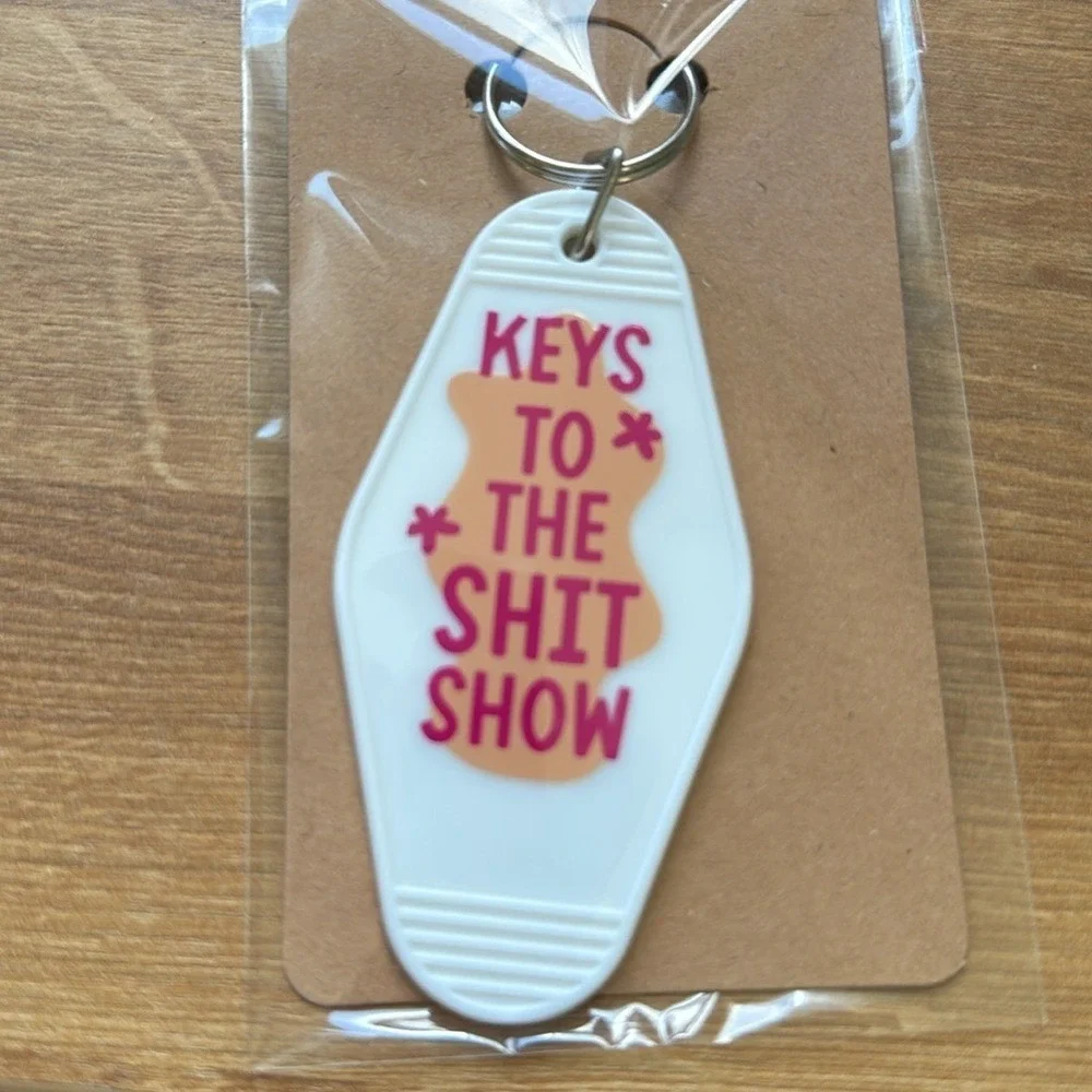 Funny Snarky Motel Keychains Retro‎ Vintage Style Key Tags Assorted Sayings